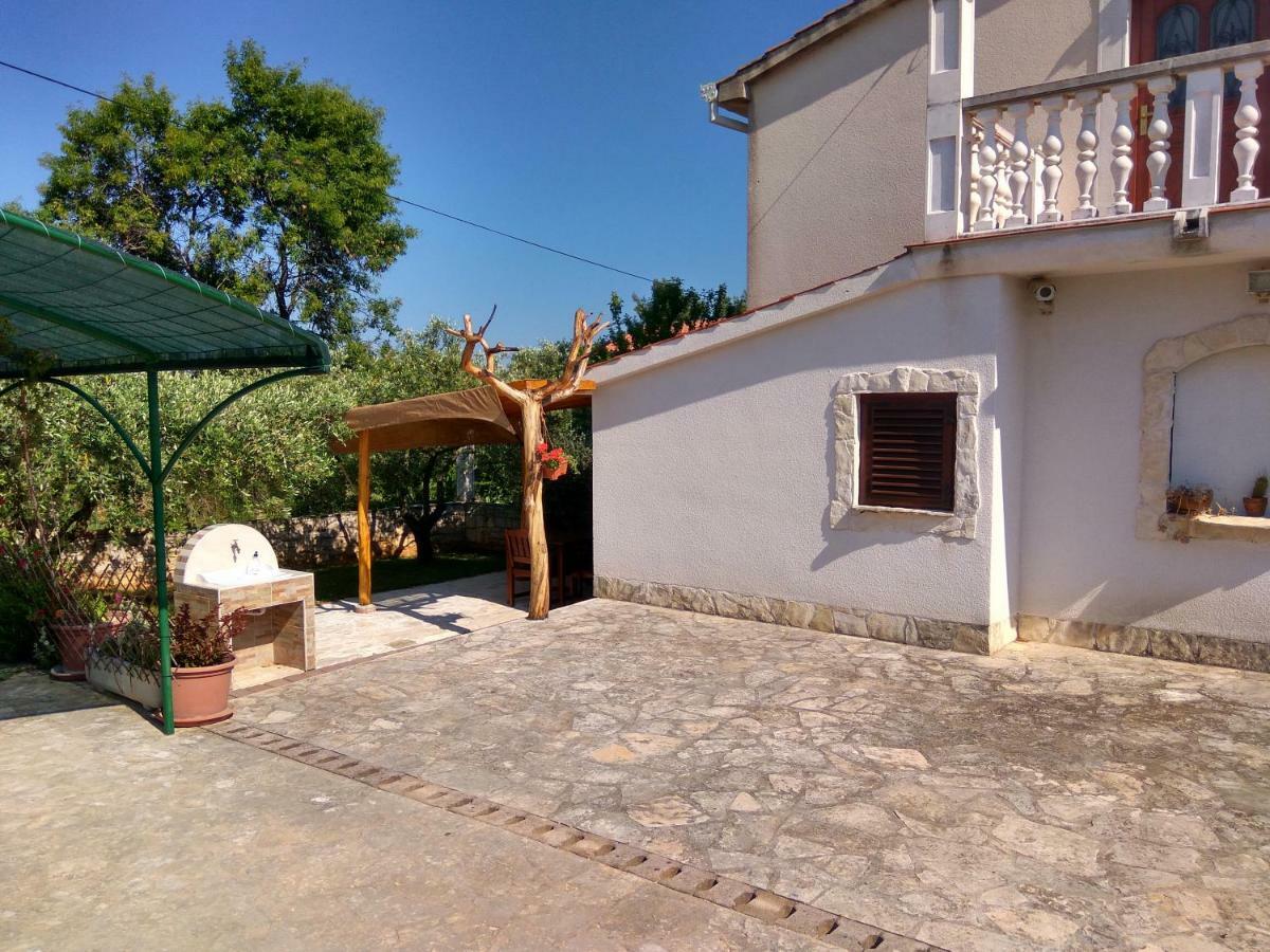 Apartment Soline Pjescana Uvala Εξωτερικό φωτογραφία